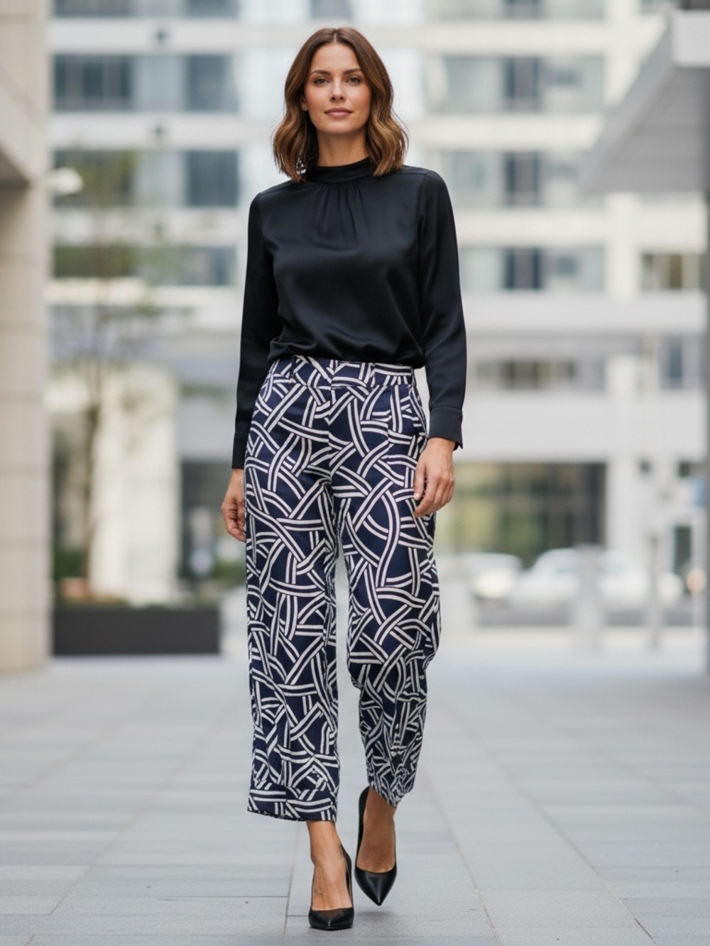 Max Mara Cropped Wide Leg Pants Black Ivory Geometric Print High Rise Size 4